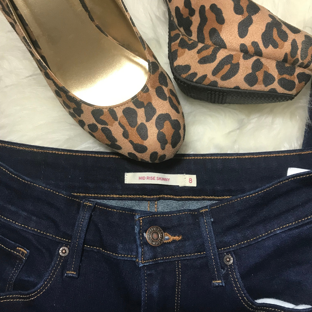 Levis Womens Mid Rise Skinny Jeans Sz 8 (Z02) - Picture 2 of 5